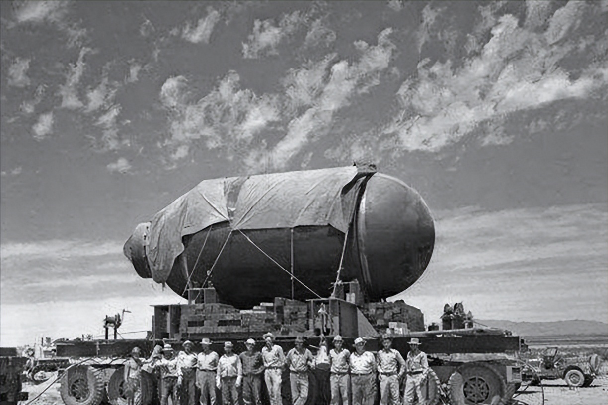 1961�꣬Ӣ����48ö�˵�͵���¼��£����ը�й���Ϊ�����շ�����