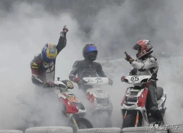 2006年，13分跑完二环，“车评人”陈震经历了怎样的蜕变？