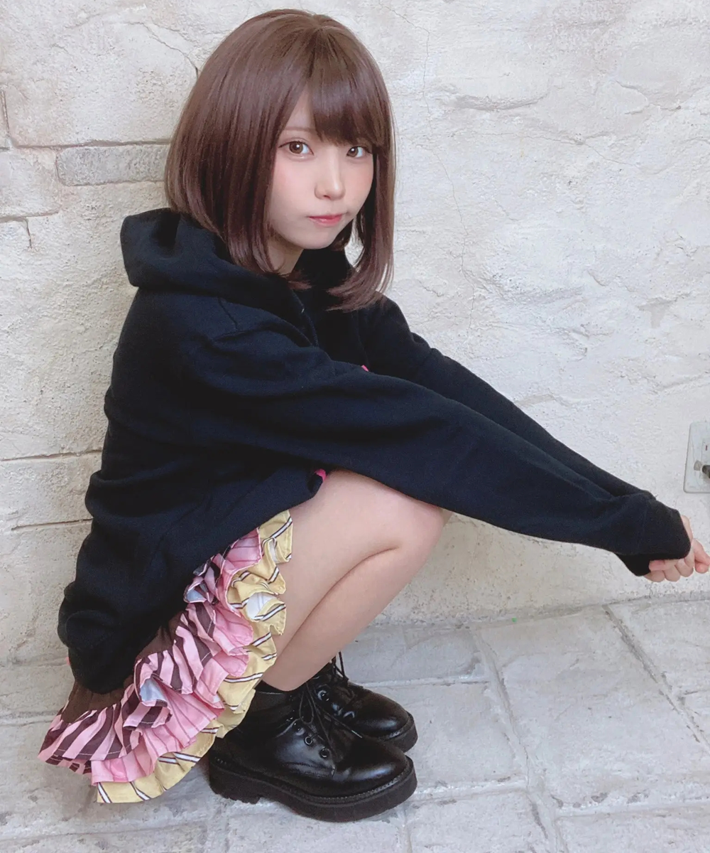 日本最强Cosplayer「えなこ」到底有多强？几分钟带你了解下！-哪边嗨