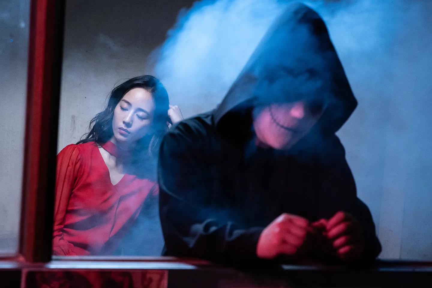 《唐人街探案》张钧甯lvy玫瑰红长裙高清原图