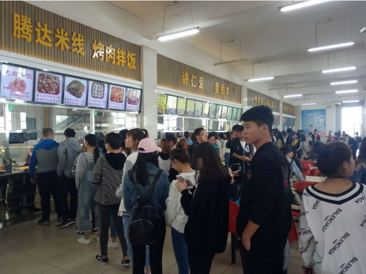 一中学食堂价目表走红网络，与华中农大差距大，网友评论褒贬不一
