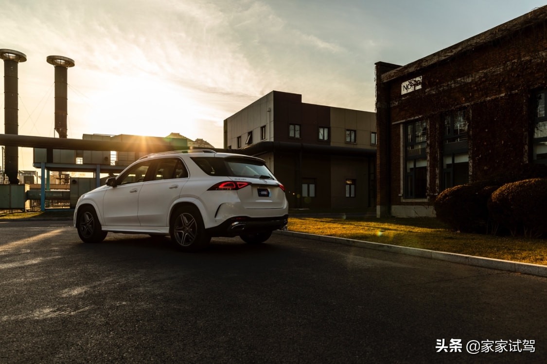 不止于豪华 汽车行业资深专家品鉴梅赛德斯-奔驰GLE SUV