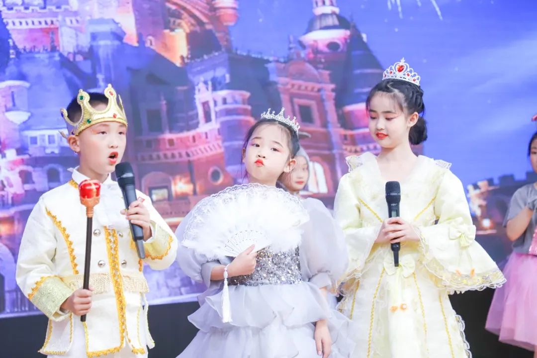 花田花绽，阅读悦心｜双流区黄甲小学举行读书节之阅读表演赛