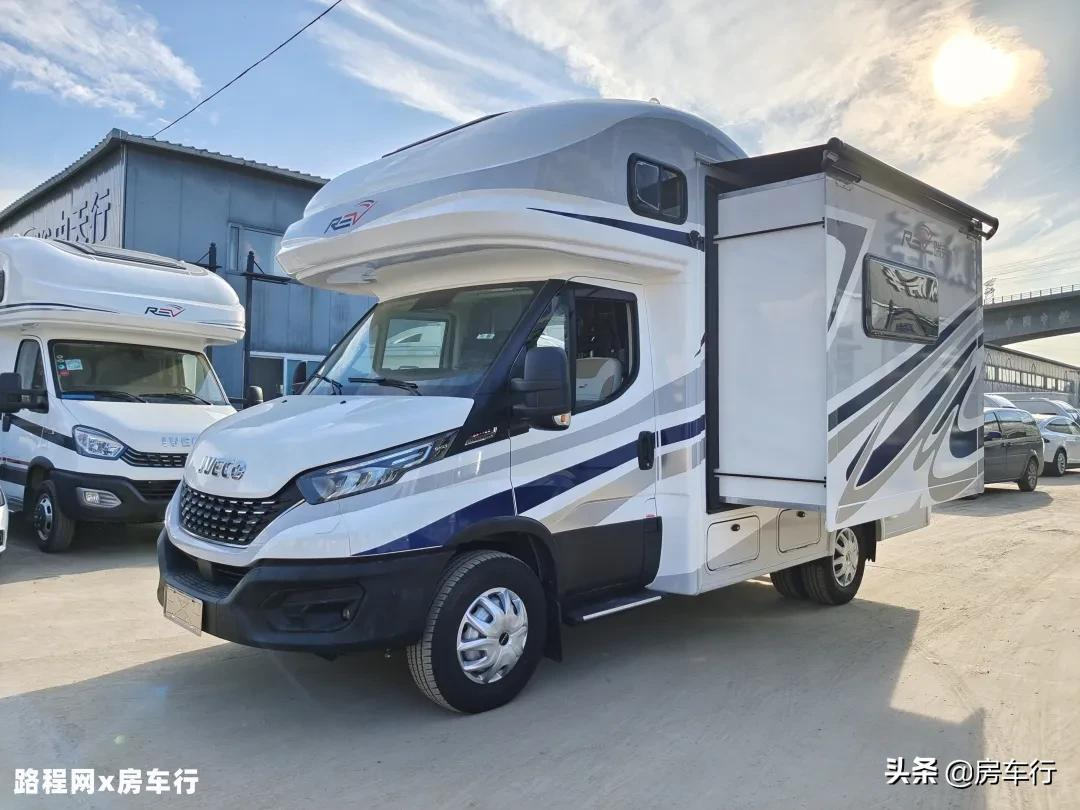 高端代名詞?這十三款進口依維柯房車各有千秋,你更喜歡哪一款呢