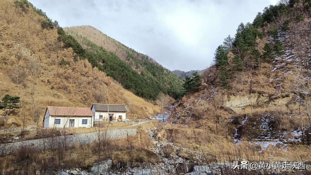 每小时都有班车经过的山谷，风景幽静迷人，探秘秦岭其实很简单