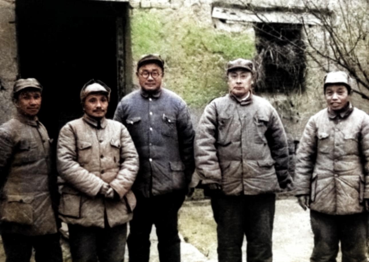 三野战功第二，为啥元帅排名陈毅在四大野战军司令员中最低？