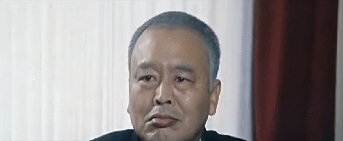 同样是演彭德怀，把董勇、宗利群、丁笑宜放在一起，差别就出来了