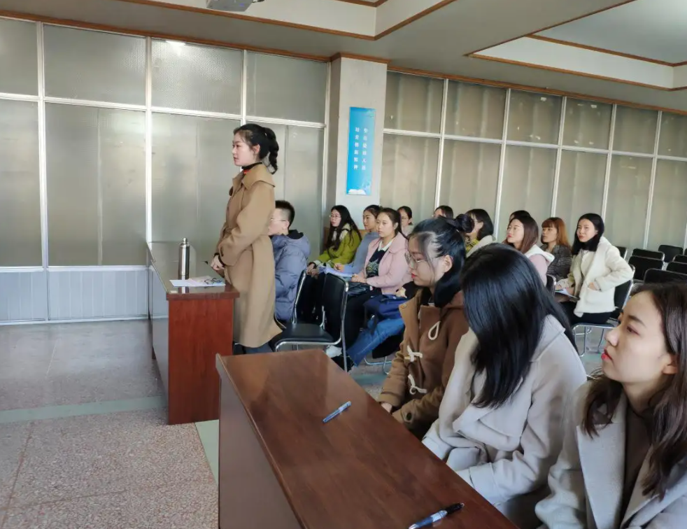 大学生入党难以把握，是辅导员负责还是党支书？学生早了解早准备