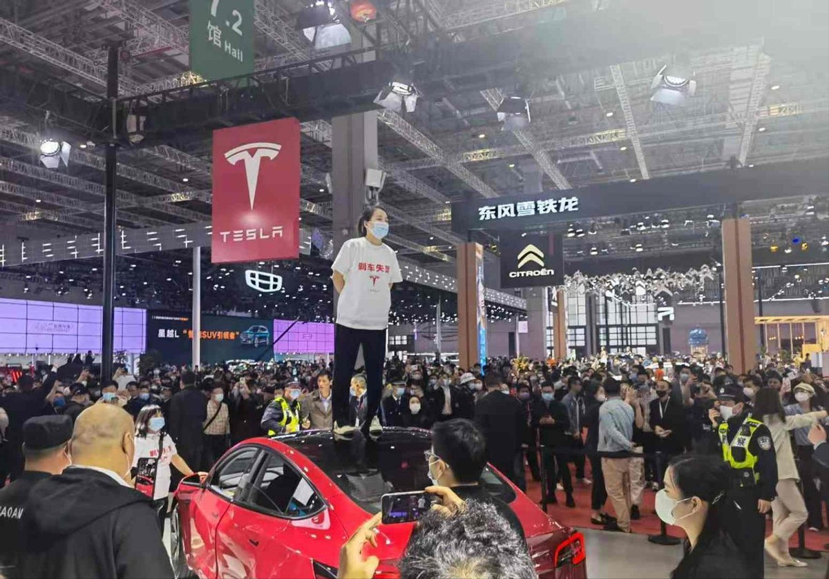 22年起新车强制安装“黑匣子”，到底有何用处？汽车会不会涨价？