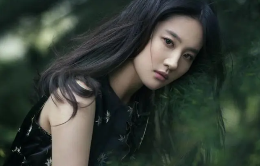 每日问答:迪丽热巴杨洋关系?刘亦菲男朋友?