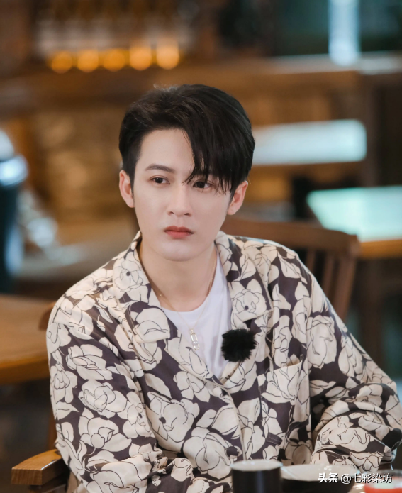 罗一舟考进国家话剧院，和檀健次一哥之争再胜一筹，大局已定？