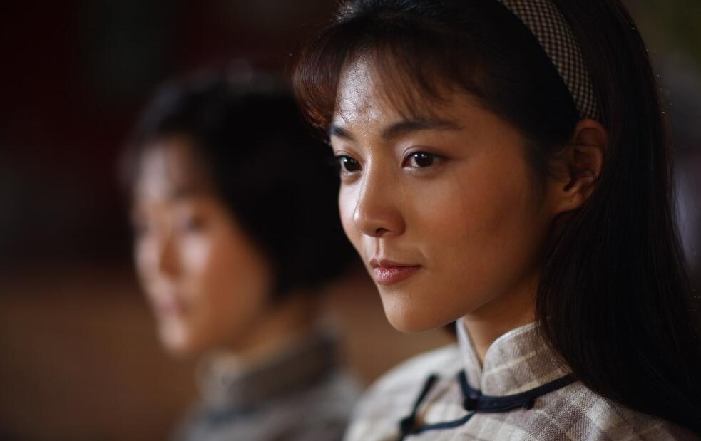 代旭女友尹雨航:因家有儿女出道,演过鹿晗姐姐,爸爸是话剧演员