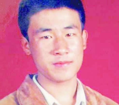 1996年，18岁小伙被当成杀人犯枪决，18年后凶手自首才洗刷冤屈