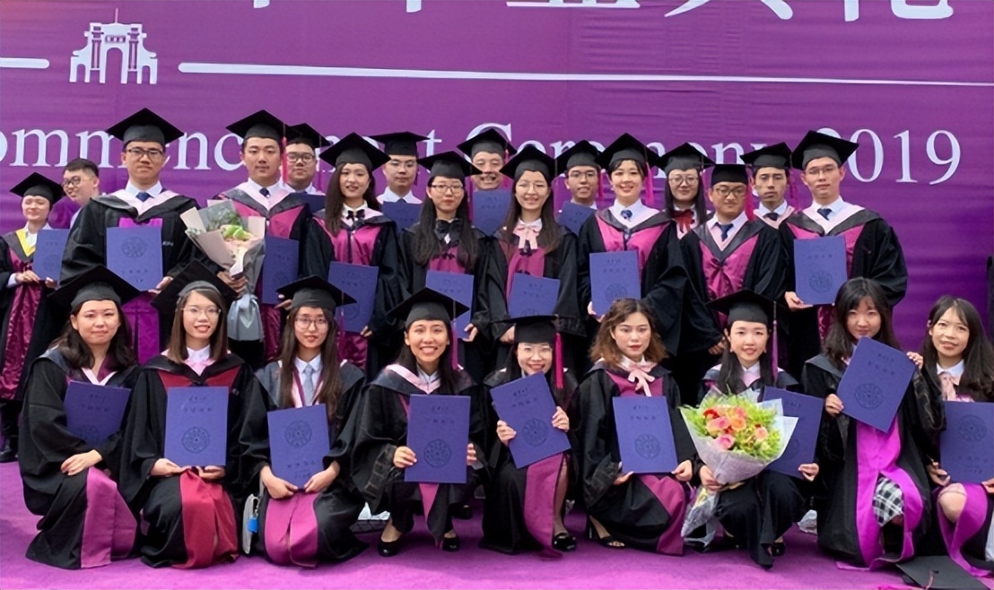 为什么年轻人怎么努力，也不属于上海，大学生究竟该怎么选择出路