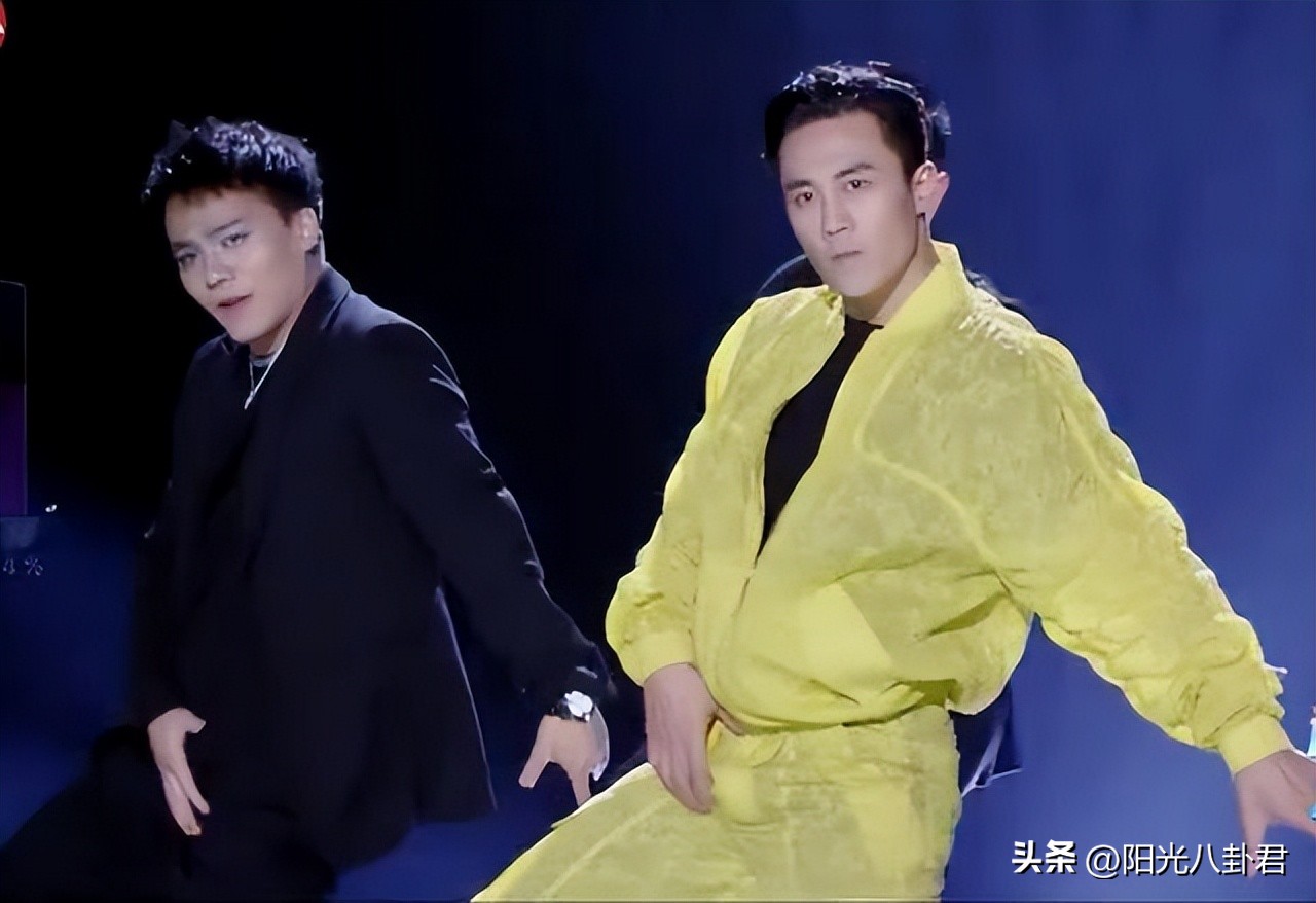 初见时青葱少年，再见时“人间油物”，这6位男星集体把路走窄了