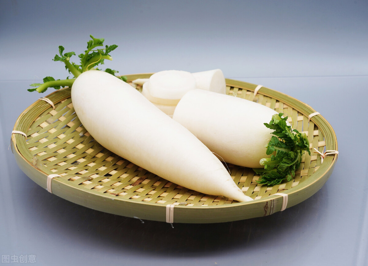 节后给肠胃大扫除，记得常吃1白、1黑、2绿，清肠减负，身姿窈窕