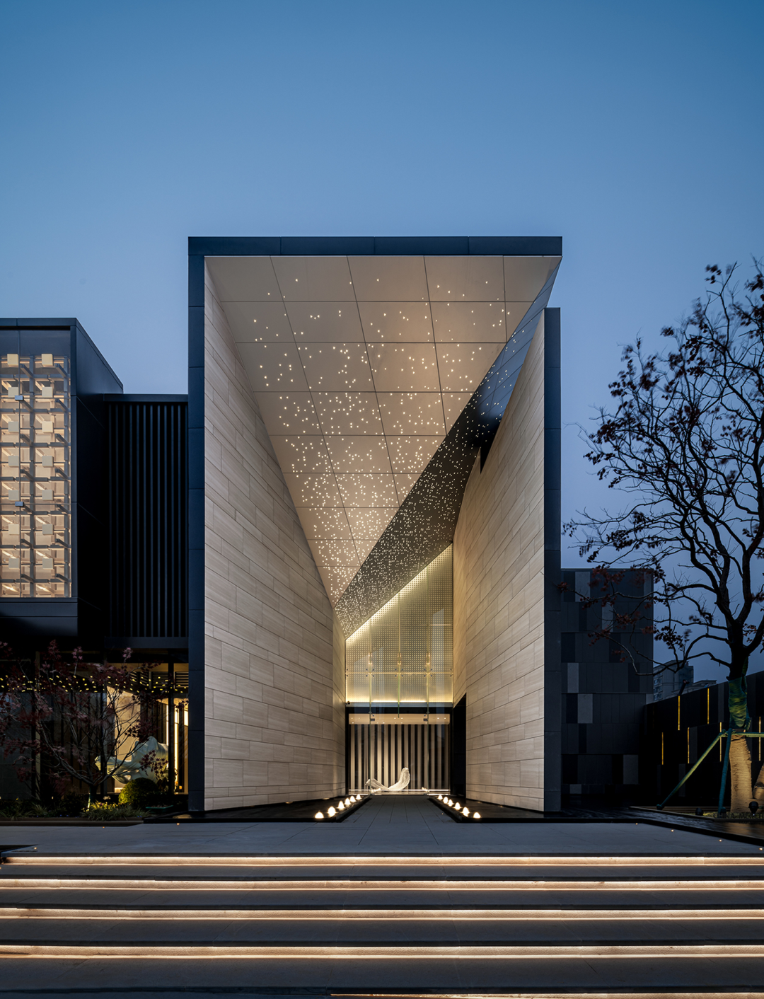 深圳31设计 | 南京招商局中心 · 臻境：气质，先声夺人