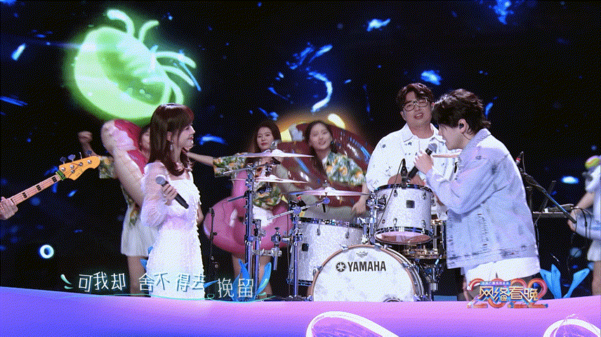 小年夜晚会惊艳时刻：王冰冰好甜，朱广权说唱稳，赵文卓帅到起飞