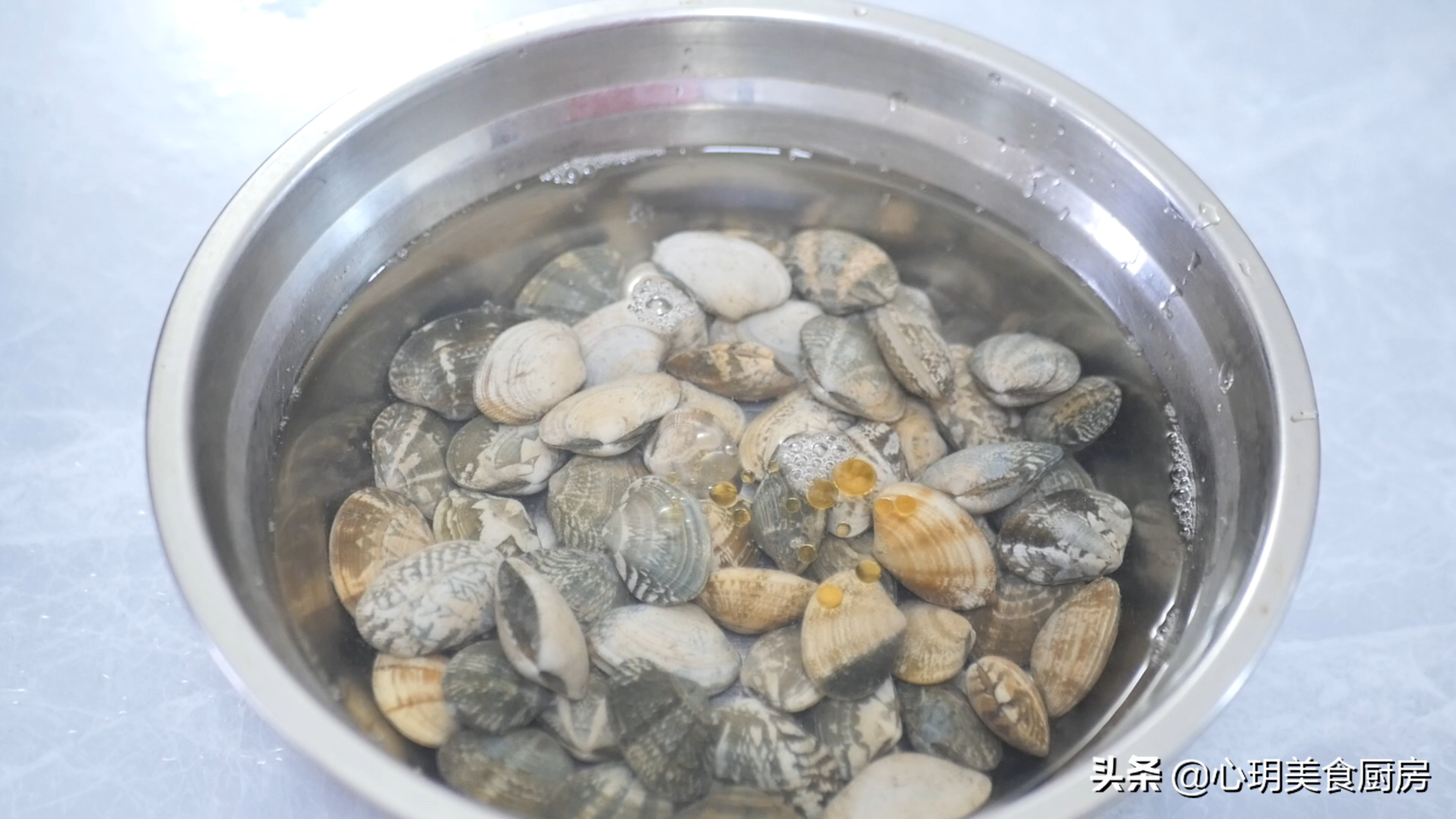 和.花甲.是同一种海鲜吗|admin_人人点