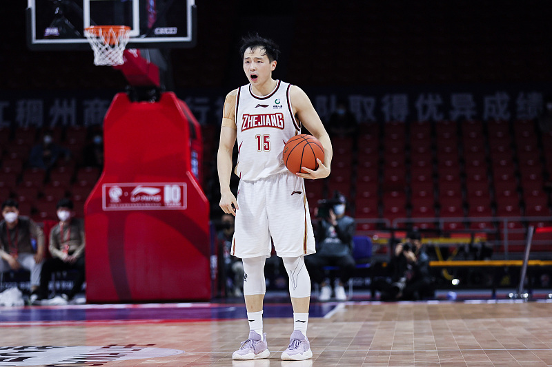 浙江为什么没有nba球馆(浙江离队潮！新晋国手恐投奔恩师，221CM高塔追梦NBA，将迎大变动)