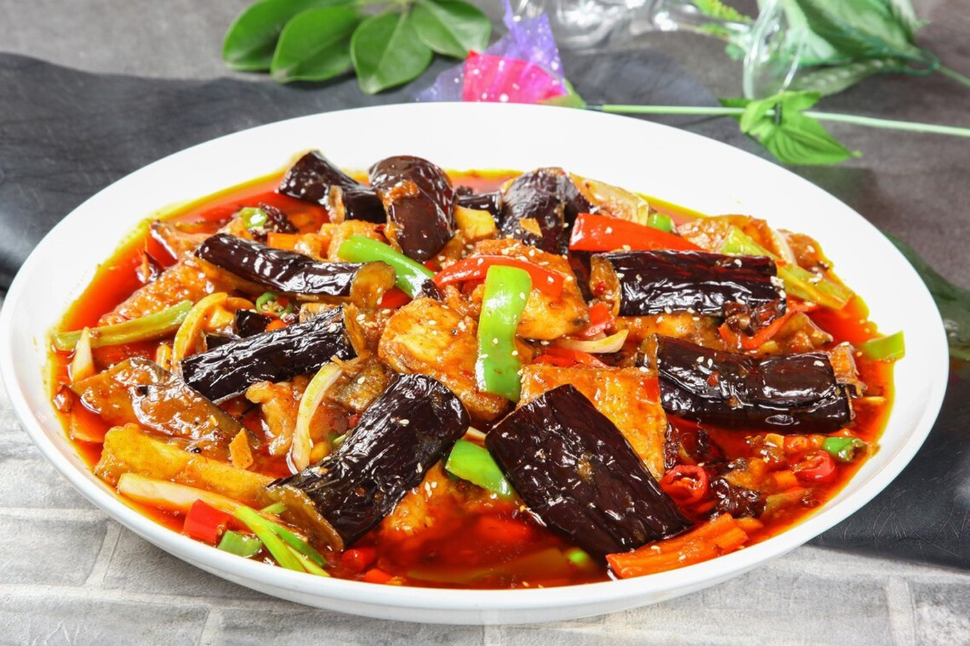 茄子的7种家常做法，好吃又下饭，比大鱼大肉还解馋，一周不重样