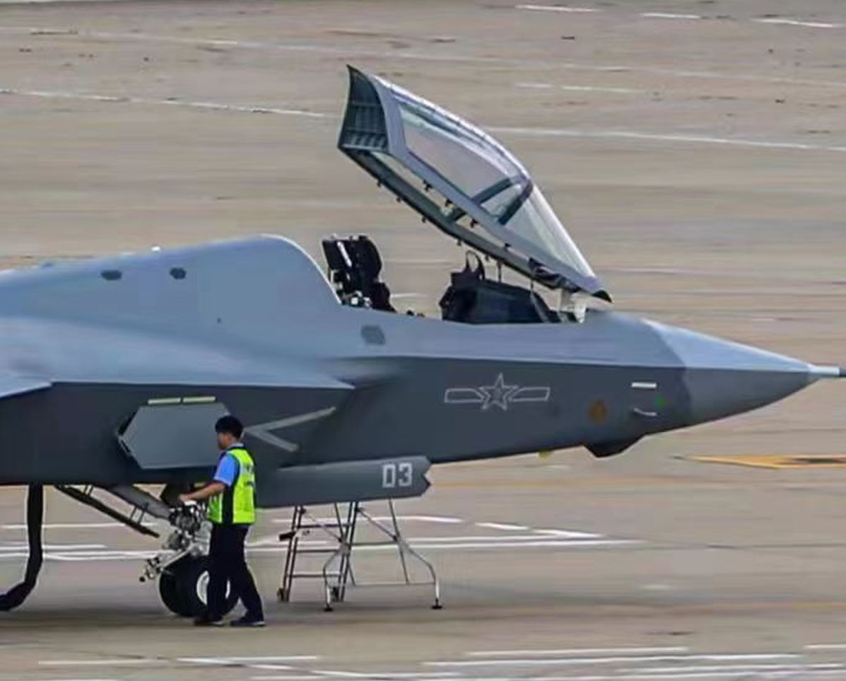 ������˿�����ˣ��й��������ػ��Ϳ���Ϳװ˧ը�������������Ƚ�