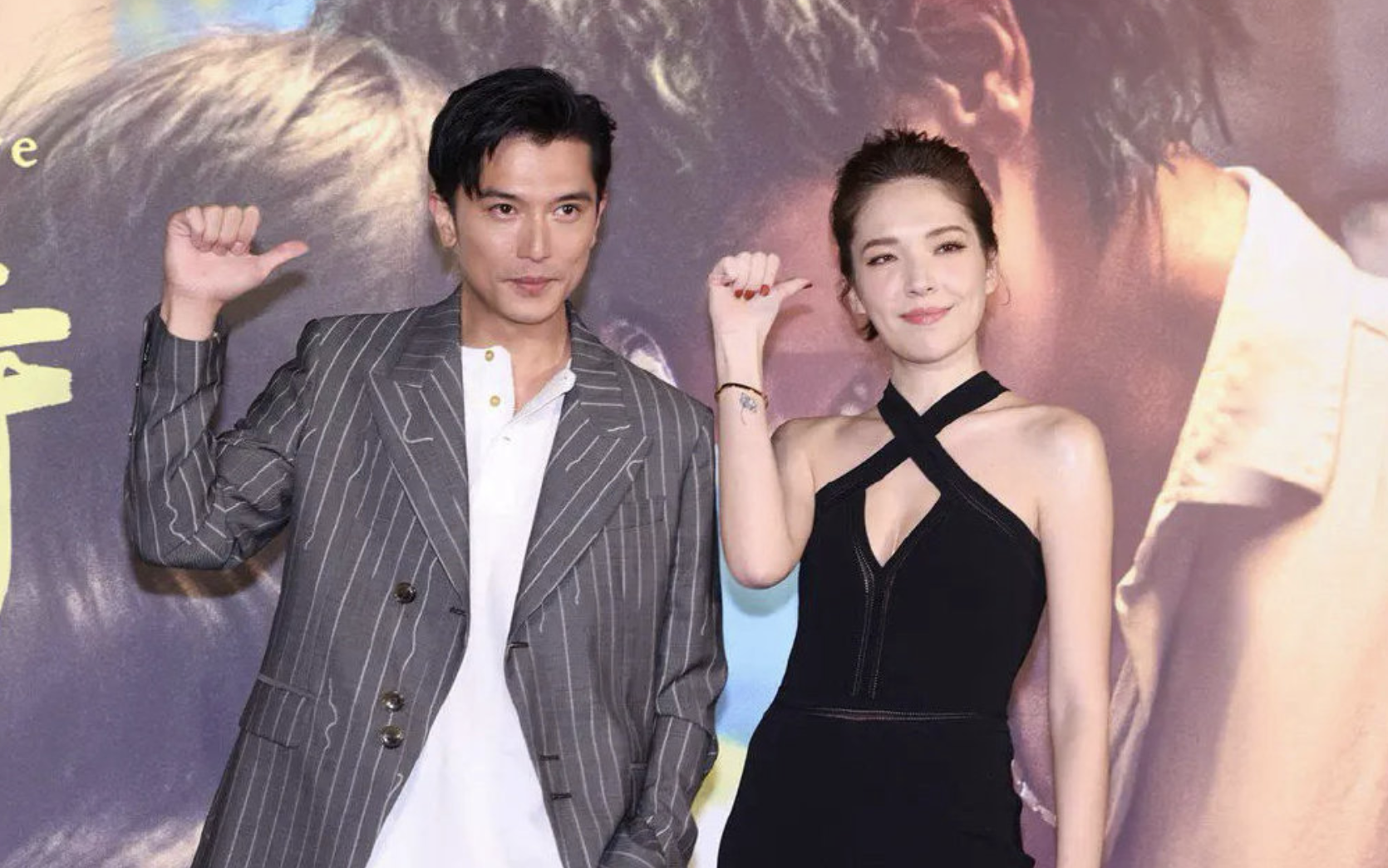 许玮甯晒与邱泽合影秀钻戒官宣结婚，三天前领证，自曝还没有怀孕