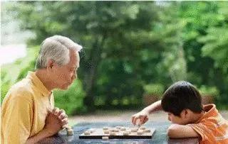 没人问你累不累，只关心你赚多少钱