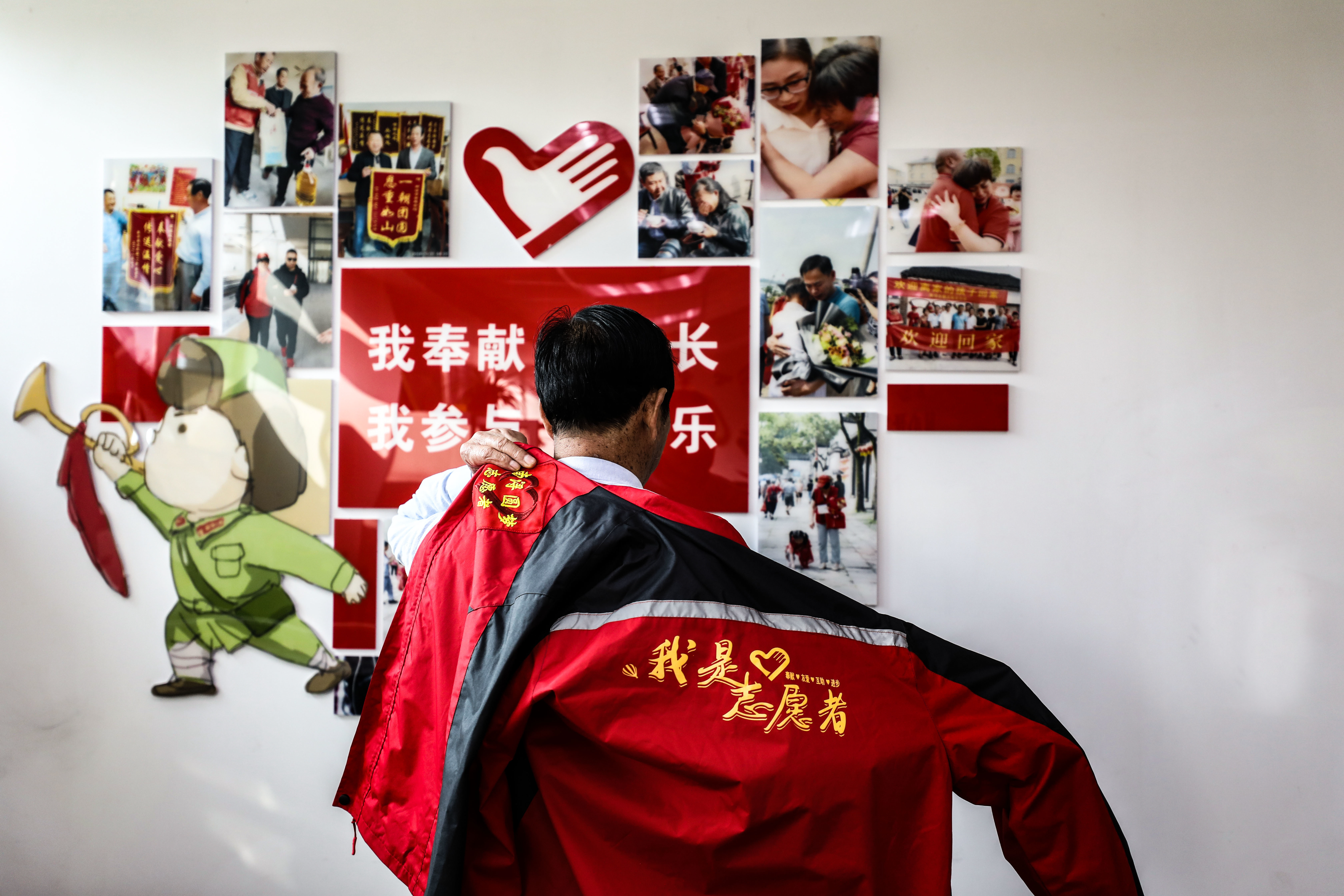 志愿班车传递“南浔温暖”