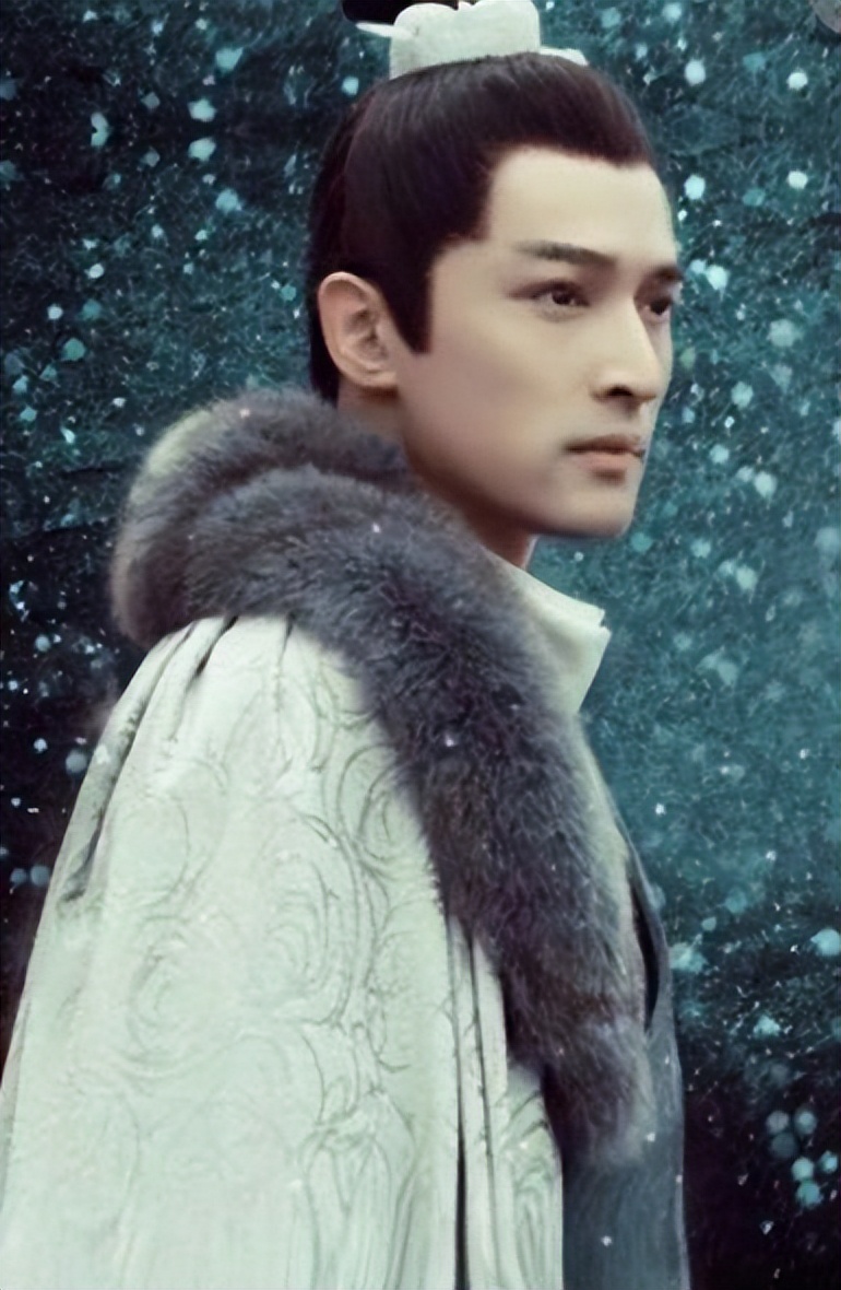 剑眉星目，风度翩翩，这10位男明星的长相，击中了国人审美