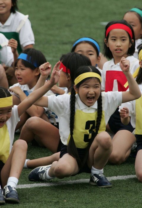 日本天皇独生女生日超穷酸？被网暴“最丑公主”，只能戴二手王冠