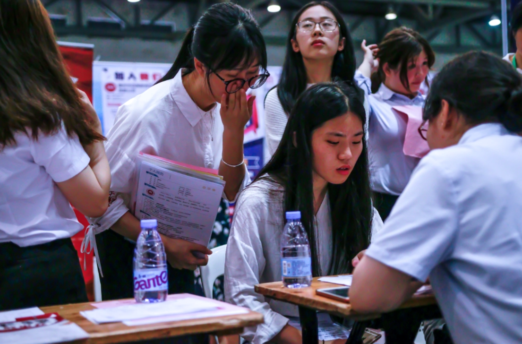 大学生迎来好消息，这个“证书”将被彻底取消，预计2023年落实