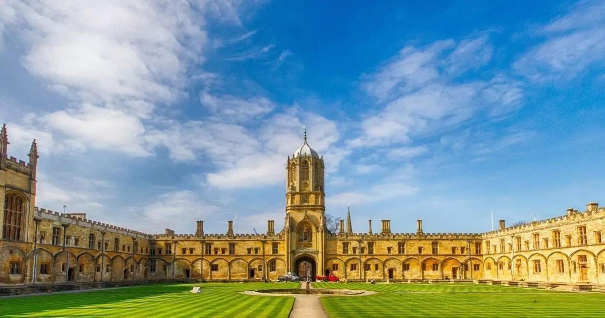 最强大脑潘周聃：因学霸式起身爆红全网，爱因斯坦是他大学校友