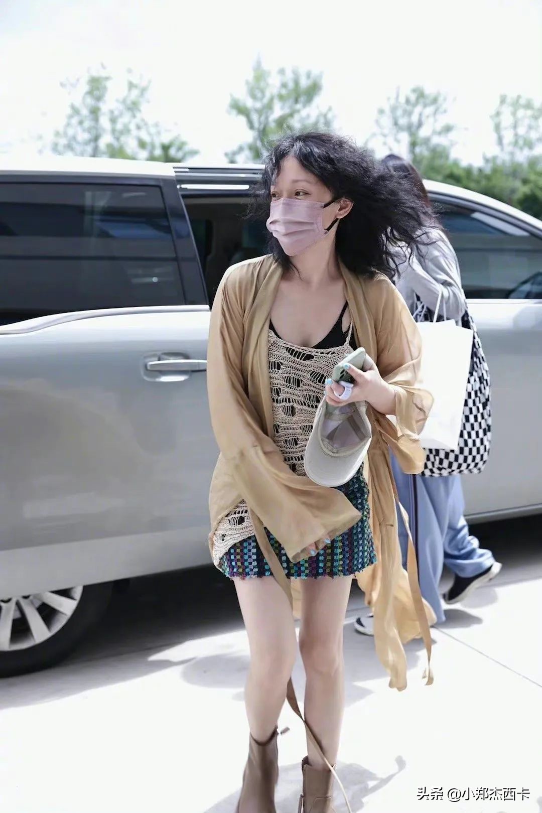 被毁容了还能翻盘？57岁的她才是真 • 传奇