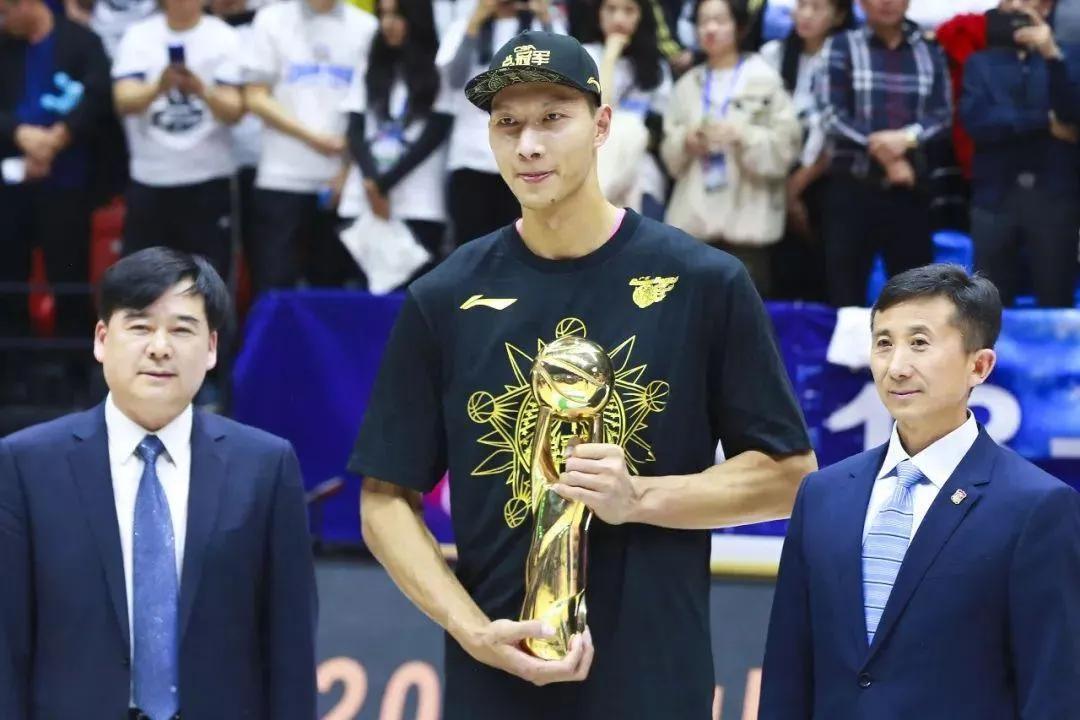 梁东根为什么没有去nba(中国男篮：我终究还是失去了你，易建联)