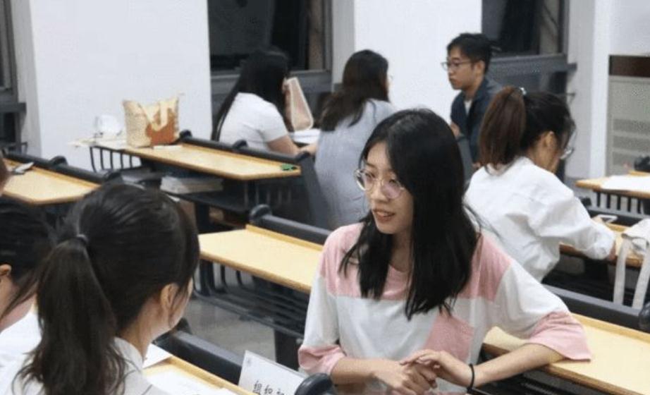 2022高校保研排行榜，部分高校推免率超50％，两类学校成功逆袭