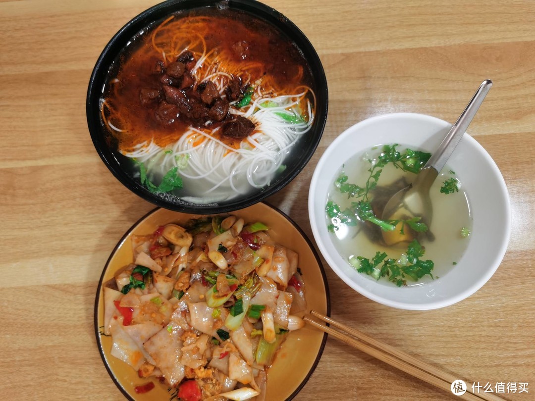 旅行就要边走边吃：舌尖上的昆明，盘点我在昆明吃到的各种美食