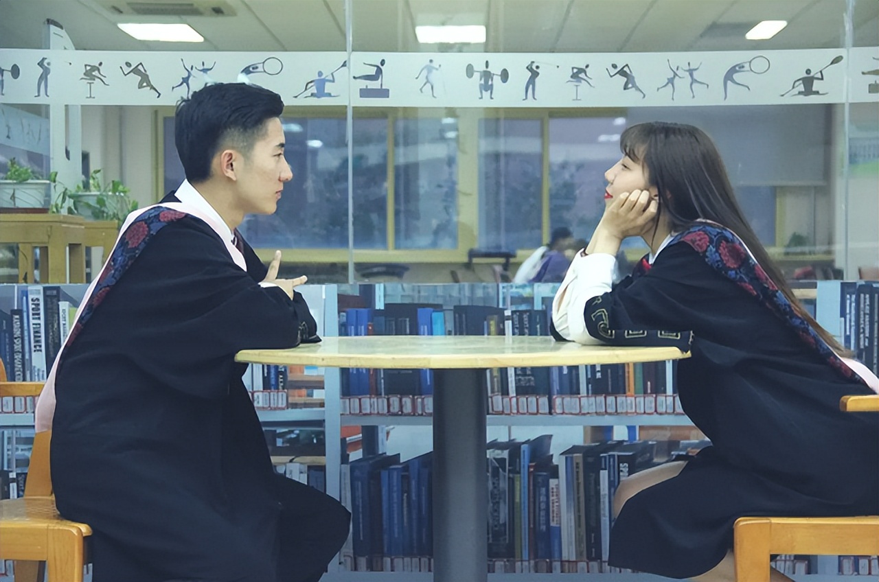 为何要尽量在大学时找对象？毕业后才清楚，男生家长的忠告太现实