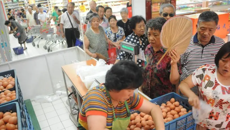 河南大娘开超市，利用“全场免费不要钱”，一年盈利88万