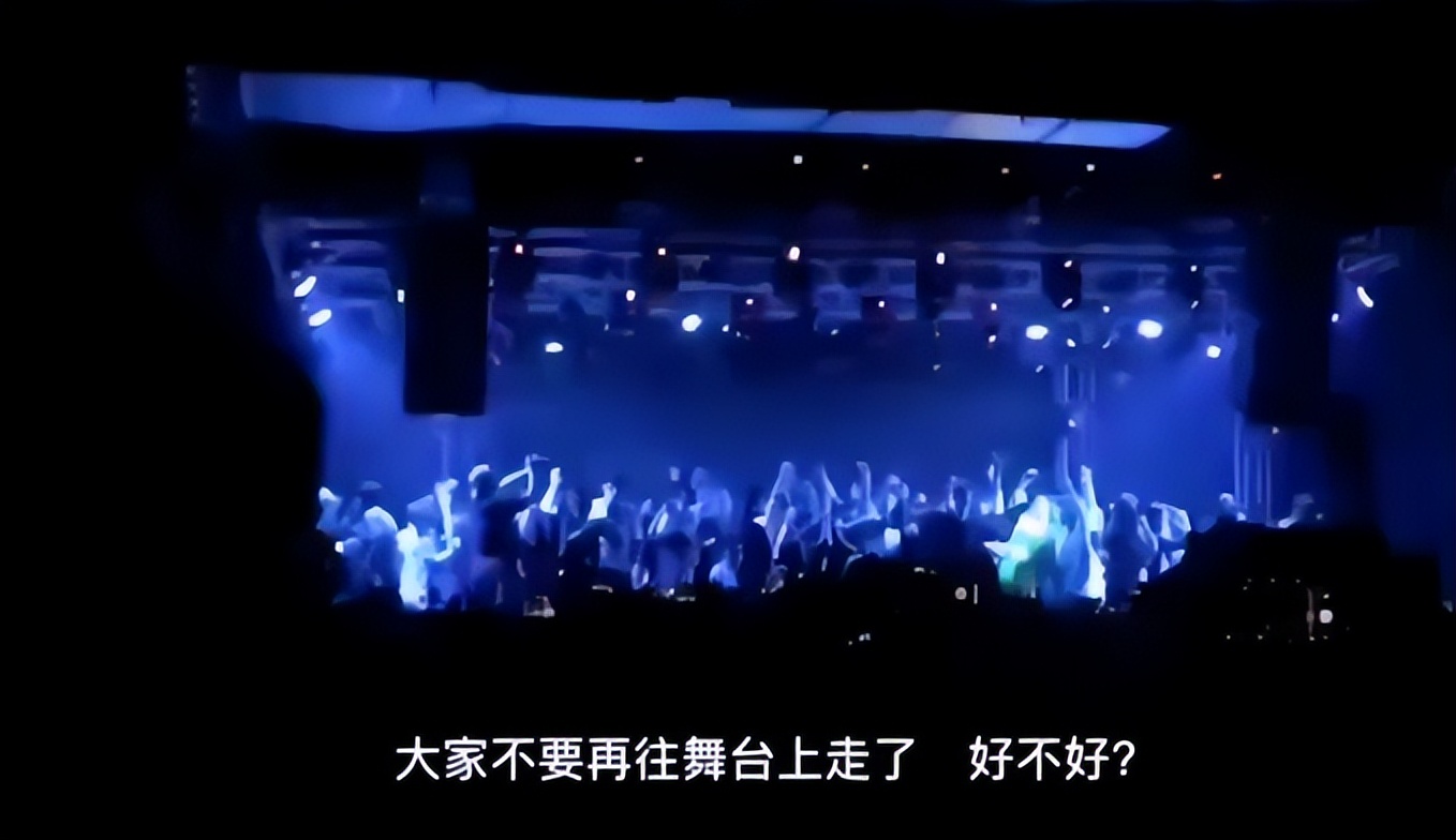 手欠熊孩子长大后都跑去摇滚圈了？