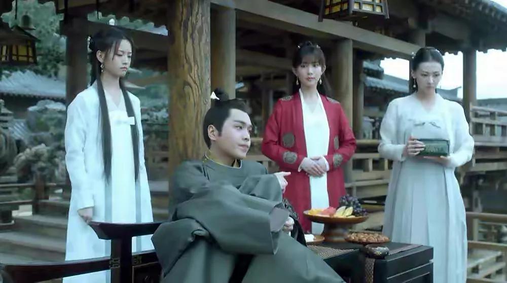 丫鬟侍卫也有出头日，这6位有人翻身做主角，有人却消失杳无音讯