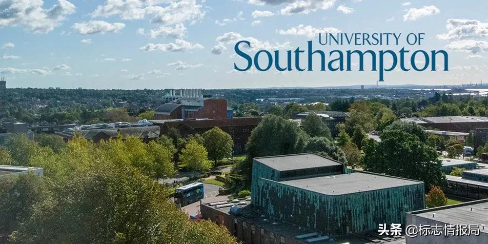 知名大学新LOGO再次惹争议！学生：干脆叫瑞幸大学算了