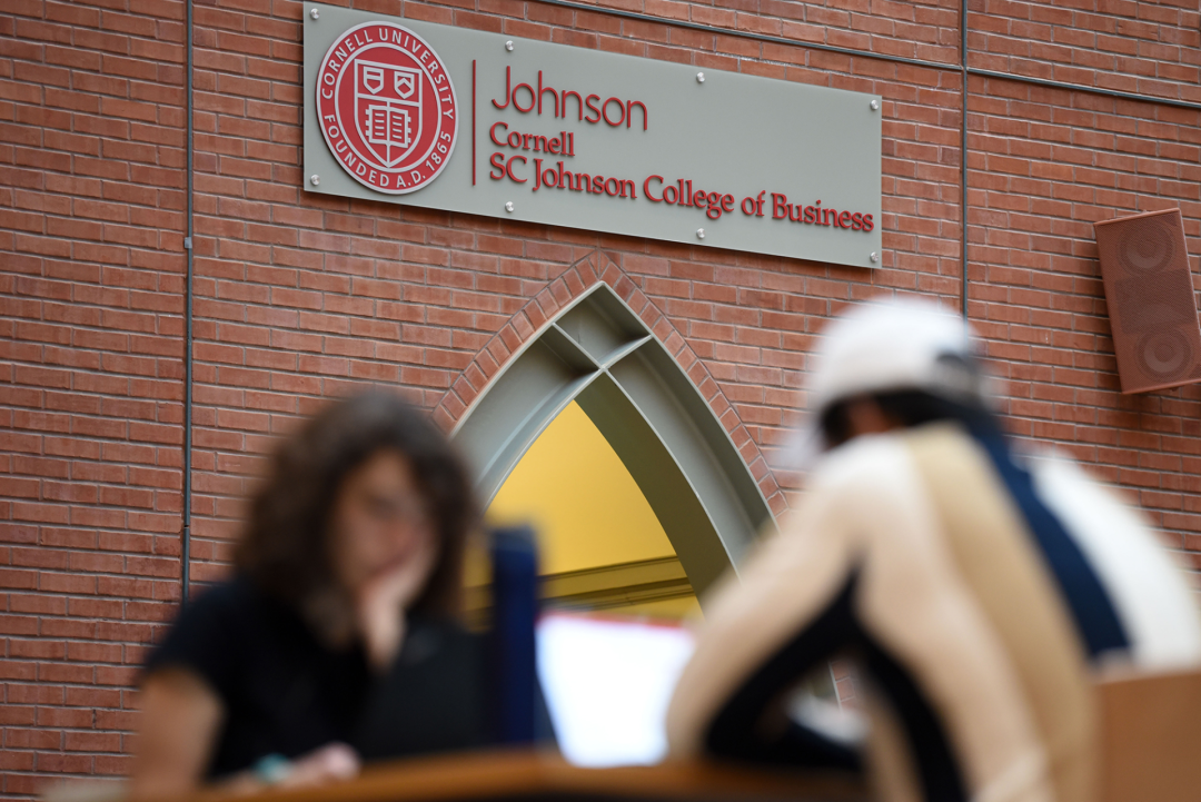 10所录取难度最高的美国本科商学院，申请难，“钱”景好