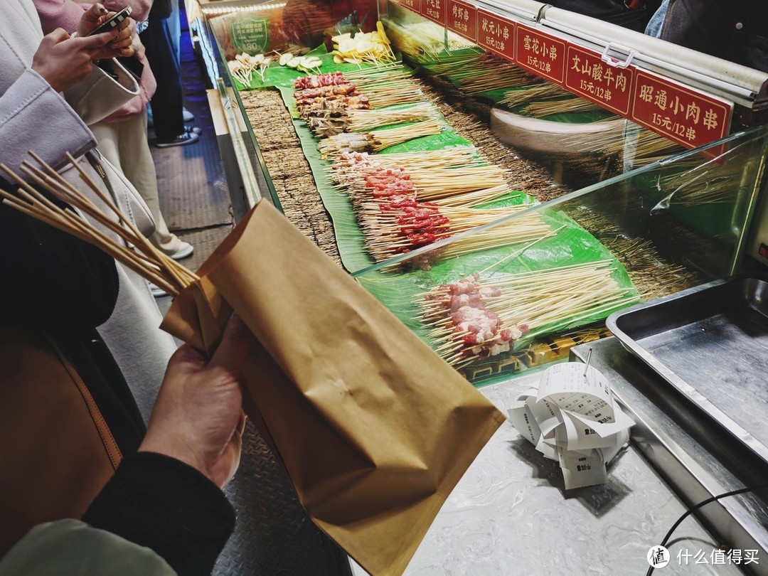 旅行就要边走边吃：舌尖上的昆明，盘点我在昆明吃到的各种美食