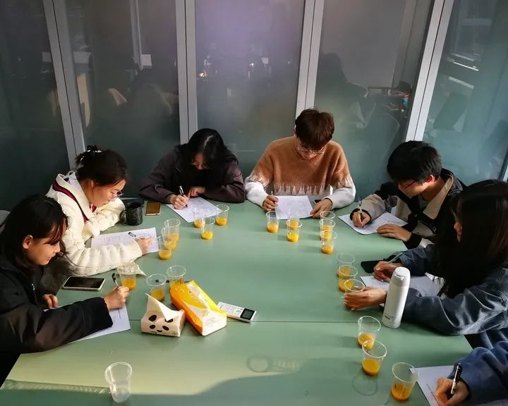 12款花胶鸡对比测评，这款料足鲜美，且肉厚Q弹