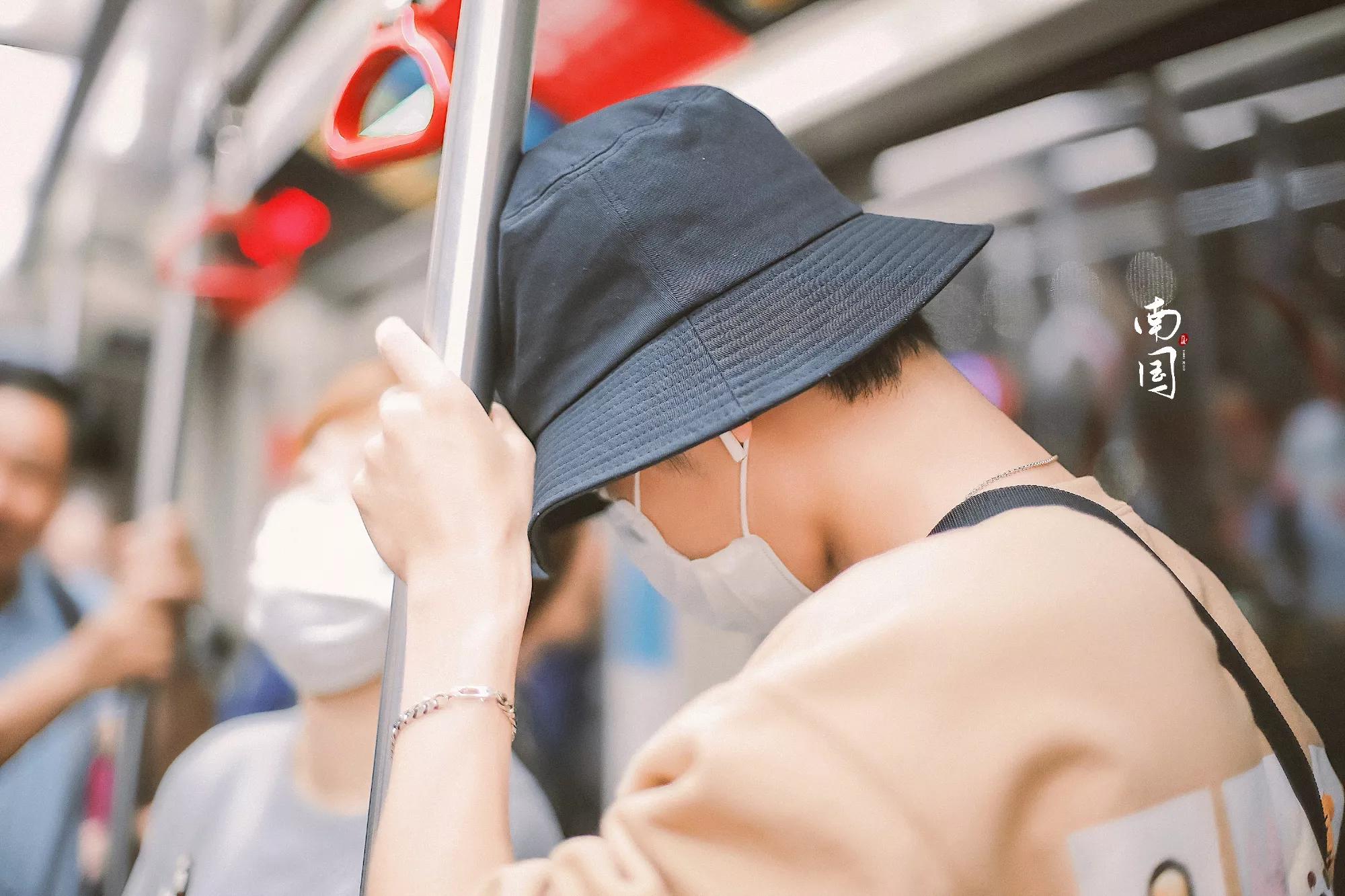 考古肖战:2018年9月—12月机场时间线汇总,今天请叫我收图狂魔