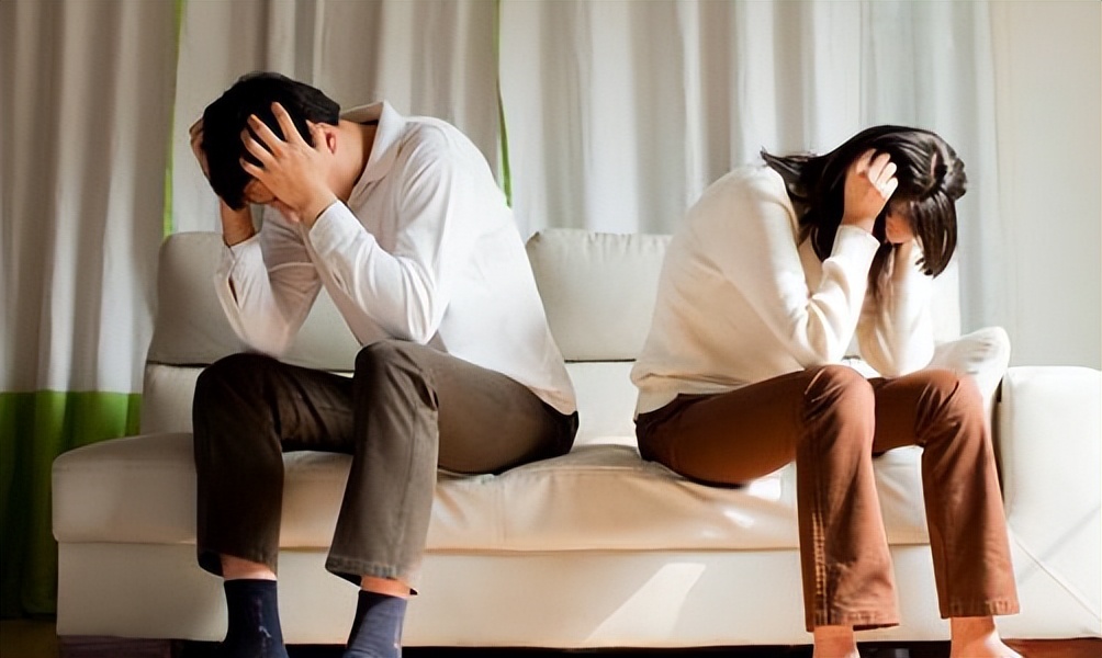 回顾：20年夫妻，妻子不让行房事，还告丈夫强暴，妻子：别碰我