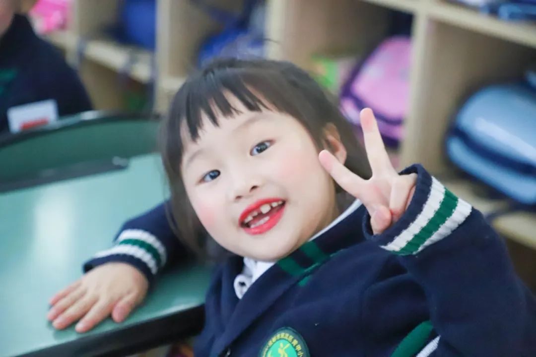 花田花绽，阅读悦心｜双流区黄甲小学举行读书节之阅读表演赛