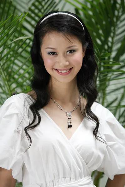 倪虹洁，15张精美的照片