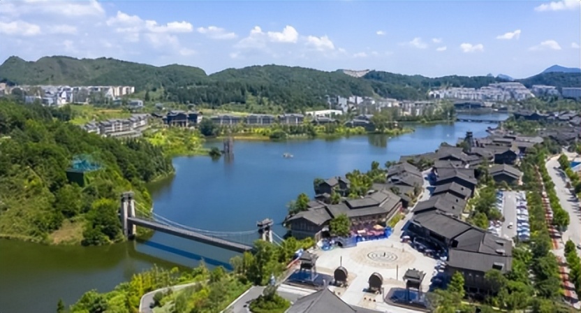 万达数字藏馆联合鲸探 , 推出丹寨万达小镇5周年数字藏品限定版